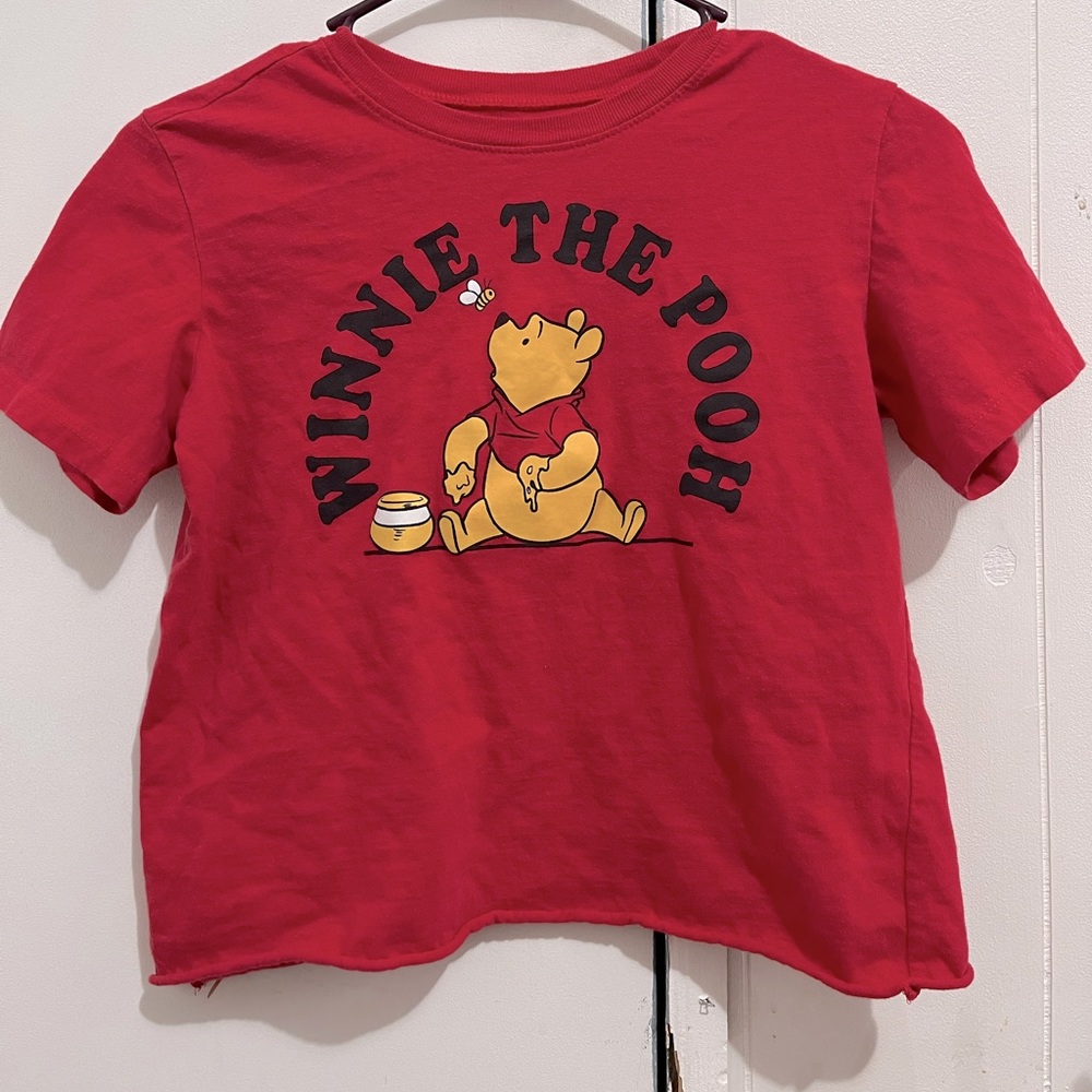 Red cropped Winnie the Pooh shirt